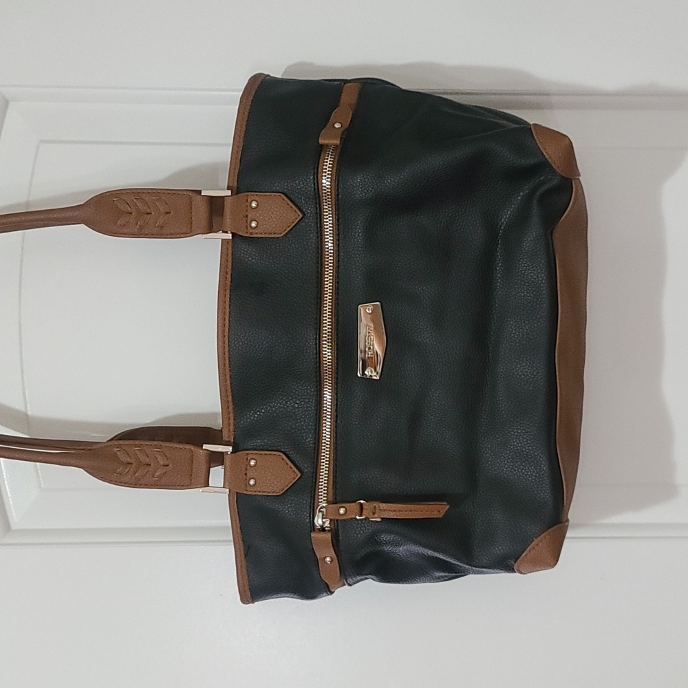 Rosetti Black/ Tan purse